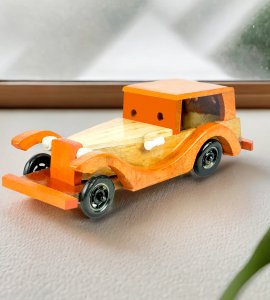Wooden vintage style classic large jeep toy game for kids (collectible item) (yellow)